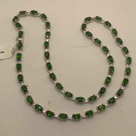 RUSSIAN DIOPSIDE NECKLACE 23.50cts - Picture 3 of 8
